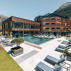 Hotel The Secret, Solden