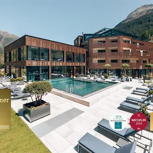 Castello Hotel